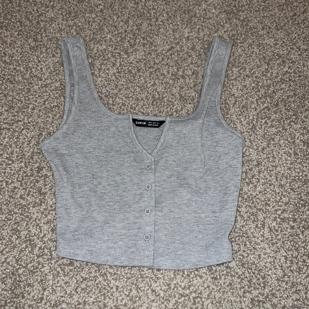 grey cropped tank top